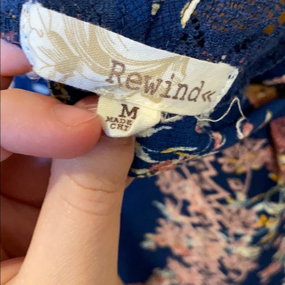 Cold shoulder bundle - Picture 3 of 4